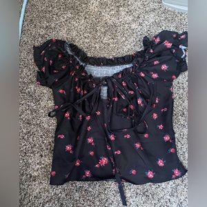 THRIFTED CUTE SILKY CROP TOP